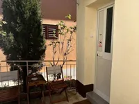 Недвижимость Двухкомнатная квартира Центр: 8