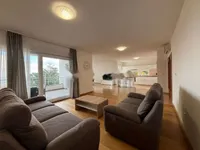 Недвижимость Трёхкомнатная квартира Центр: 19