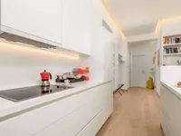 Недвижимость Трехкомнатная квартира Центр: 3