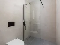 Недвижимость Трехкомнатная квартира в центре: 14