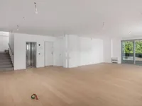 Недвижимость Четырехкомнатная квартира Центр: 22