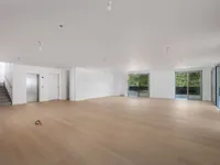 Недвижимость Четырехкомнатная квартира Центр: 38