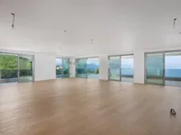 Недвижимость Четырехкомнатная квартира Центр: 39