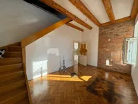 Недвижимость Трехкомнатная квартира в центре: 8