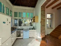 Недвижимость Трехкомнатная квартира в центре: 10