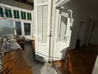 Недвижимость Трехкомнатная квартира в центре: 13