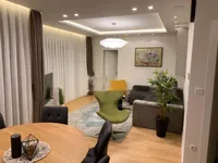 Недвижимость Семейный дом 641 м², Центр: 1