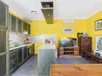 Недвижимость Трёхкомнатная квартира, центр: 3