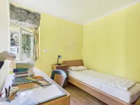 Недвижимость Трёхкомнатная квартира, центр: 8