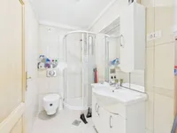 Недвижимость Трёхкомнатная квартира, центр: 9