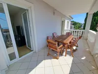 Недвижимость Четырехкомнатная квартира, Центр: 14