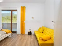 Недвижимость Трехкомнатная квартира Запад: 23