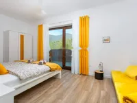 Недвижимость Трехкомнатная квартира Запад: 25