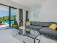 Недвижимость Коттедж 262 м², Центр Опатия: 1