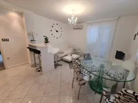 Недвижимость Четырехкомнатная квартира, центр, Опатия: 3