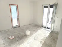 Недвижимость Трёхкомнатная квартира в центре: 1