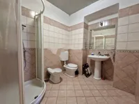 Недвижимость Трехкомнатная квартира Центр: 5