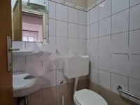 Недвижимость Трехкомнатная квартира Центр: 9