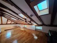 Недвижимость Трёхкомнатная квартира, центр: 1