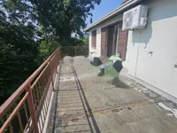 Недвижимость Двухкомнатная квартира в центре: 7