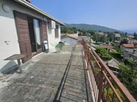 Недвижимость Двухкомнатная квартира в центре: 8