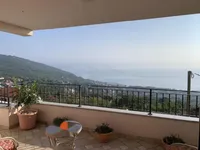 Недвижимость Трехкомнатная квартира центр Опатия: 2