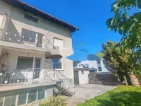 Недвижимость Дом с террасой Брод.: 3