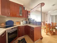 Недвижимость Дом, Чешница, Состро: 9