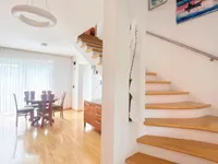 Недвижимость Дом, Чешница, Состро: 18