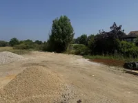 Недвижимость Дом Чрна Вас в парке: 15