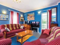 Недвижимость Семейный дом 460 кв.м, Центр: 10