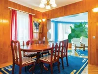 Недвижимость Семейный дом 460 кв.м, Центр: 14