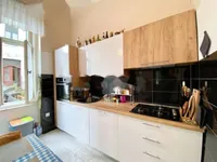 Недвижимость Трехкомнатная квартира, Центр: 2