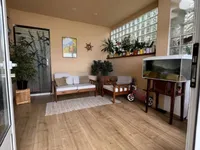 Недвижимость Трехкомнатный на земле, Центр.: 3