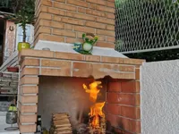 Недвижимость Трехкомнатный на земле, Центр.: 8