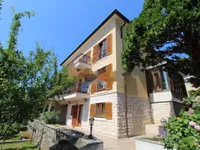 Недвижимость Семейный дом 350 м² в Побри: 1