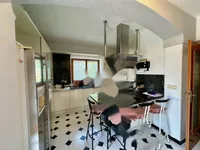 Недвижимость Семейный дом 350 м² в Побри: 7