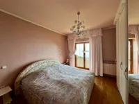 Недвижимость Семейный дом 350 м² в Побри: 15
