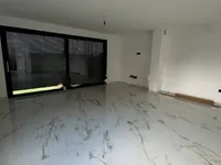 Недвижимость Трехкомнатная квартира Побри: 11