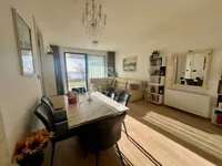 Недвижимость Трехкомнатная квартира Центр: 5