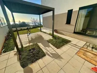 Недвижимость Трехкомнатная квартира Центр: 16