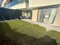 Недвижимость Трехкомнатная квартира Центр: 21