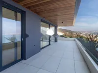 Недвижимость Трёхкомнатная квартира Центр: 13