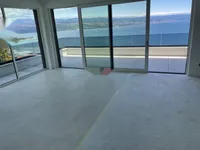 Недвижимость Трёхкомнатная квартира в центре: 1