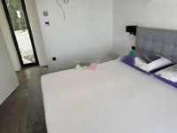 Недвижимость Трехкомнатная квартира, центр: 10