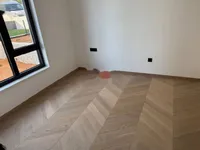 Недвижимость Трехкомнатная квартира, Центр: 7