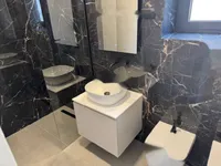 Недвижимость Трехкомнатная квартира, Центр: 8