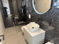 Недвижимость Трехкомнатная квартира, Центр: 11