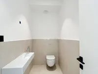 Недвижимость Трёхкомнатная квартира в центре: 12