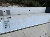 Недвижимость Трехкомнатная квартира в центре: 4